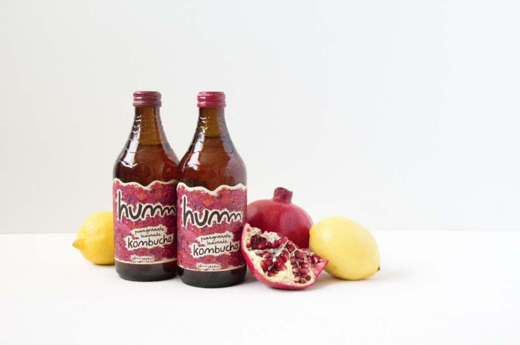 Pomegranate Lemonade with Pomegranate and Lemons